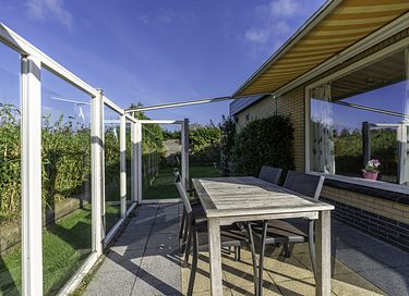 Moderne bungalow med indhegnet have - 18