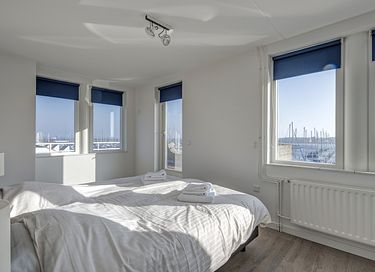 6-person apartment with balcony and view - 8