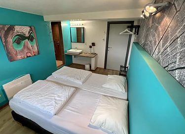 Logement de vacances avec jacuzzi (9p) - 16
