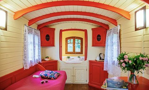 Authentic Gypsy wagon near Bordeaux - 4