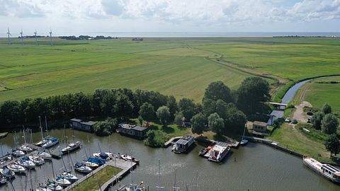 Water villa in a beautiful spot in Friesland - 3