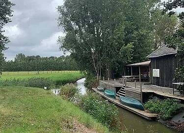 Prachtige pipowagen met veel privacy  - 22