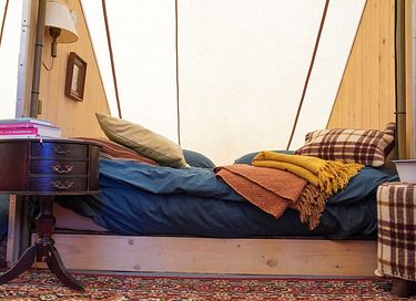 Glamping tent over the water - 3