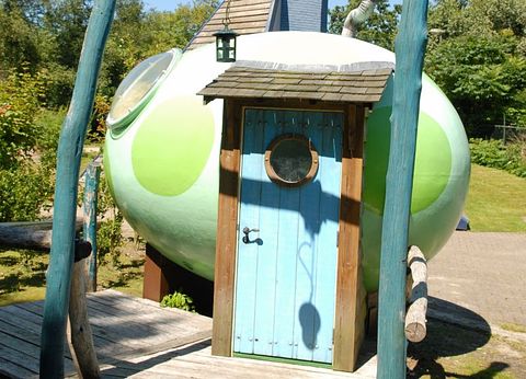Special overnight stay in a dragon's egg - 2