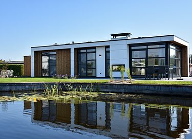 Freistehende Villa am Wasser 4p - 7