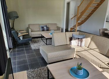 Freistehende Familienvilla (10p) mit großem Garten - 3