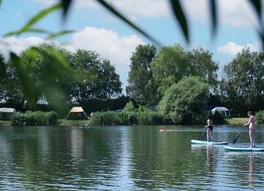 Lodge (6p) directement sur un étang à poissons - 14