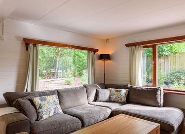 Cabane en rondins robuste avec sauna dans la forêt - 4