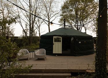 Overnachten in een buitengewone Yurt  - 14