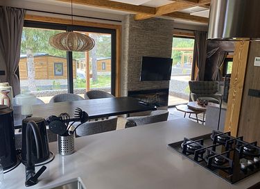 Panoramalodge met uitzicht op de bergen  - 7