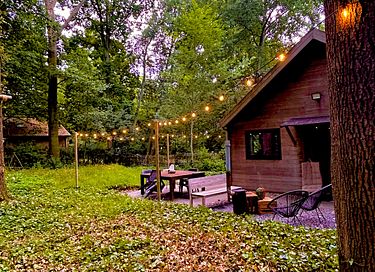 Gemütliche Waldhütte mit großem Garten in der Nähe von Ypern