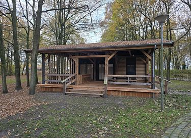 Gemütliches Tiny House aus Holz am Erholungssee - 4