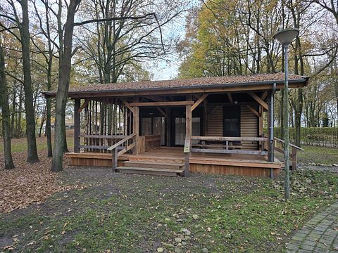 Gemütliches Tiny House aus Holz am Erholungssee - 4