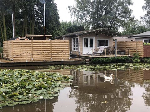 Chalet romantique de bien-être au bord de l'eau - 2