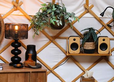 Luxe yurt met houtkachel en privé sanitair - 11