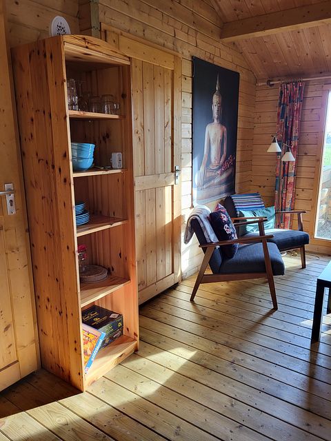 Bjælkehytte midt i skoven på hyggelig campingplads - 5