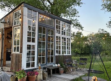 Unique Tiny House with private hot tub - 26