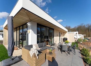 Logement de vacances moderne au bord de l'eau - 2
