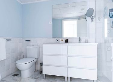 Luxe appartement met zeezicht in Spanje - 8