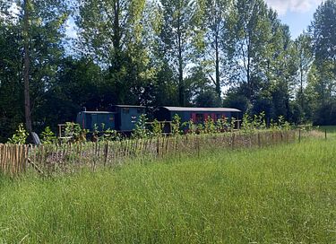 Nuitée unique sur des rails dans la nature - 3
