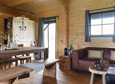 Houten cabin met hottub in het groen - 7