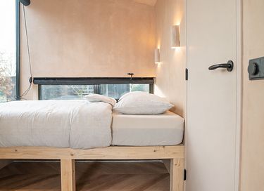 Attractive wooden cabin with terrace - 8