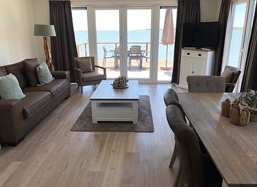 Waterfront vacation home for 6 people - 4