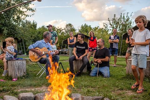 Glamping op akkerbouw en speelboerderij - 5