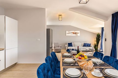 Spacious apartment with sea view and balcony - 4