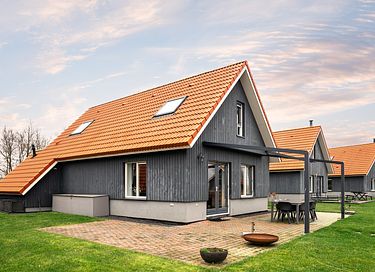 Holiday home on a watery park in Friesland