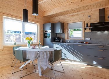 Vrijstaand chalet met mooi uitzicht - 10
