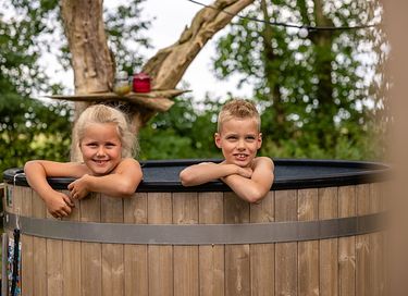 Ingerichte safaritent met privé hottub - 5