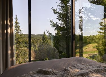 Einzigartiges Spiegelhaus mit Whirlpool in Norwegen - 20