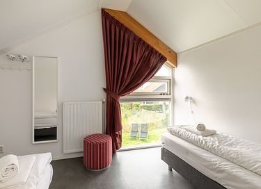 Comfortable family home on the coast - 14