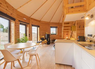 Modern yurt with complete wellness - 8