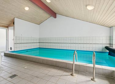 Groepsverblijf met zwembad en dichtbij zee  - 2