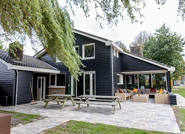 Geräumige Villa für schöne Gruppenferien