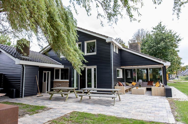 Spacious villa for wonderful group vacation - 1