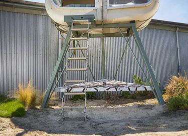 Slapen op hoogte in een design object - 5