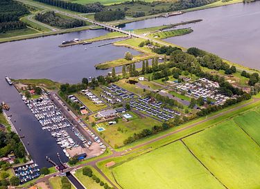 Luxe villa met waterzicht voor 10 personen - 22