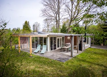Vakantiehuis met ruime tuin en overkapping - 3