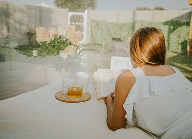 Romantische bubble tent met privé wellness - 16