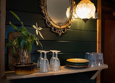 Bijzonder houten huisje tussen de dieren - 15