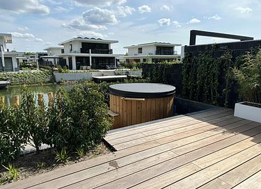 Villa met tuin en wellness aan het water - 35