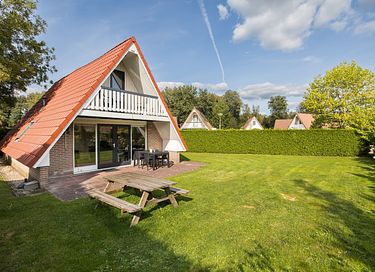 A Lovely Holiday Home in the Drenthe Countryside