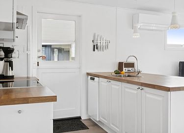 Vakantiehuis omringd door groen met tuin - 18