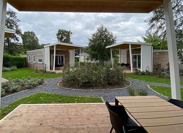Tiny house (4p) on watery vacation park - 2