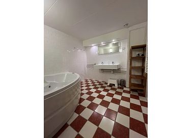 Spacious apartment in the heart of Terschelling - 13