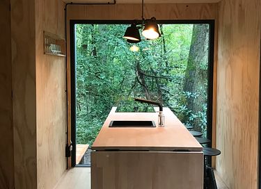 Spend the night in a tucked-away forest cabin - 7