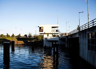 Dormir dans une tour de guet de pont - 14